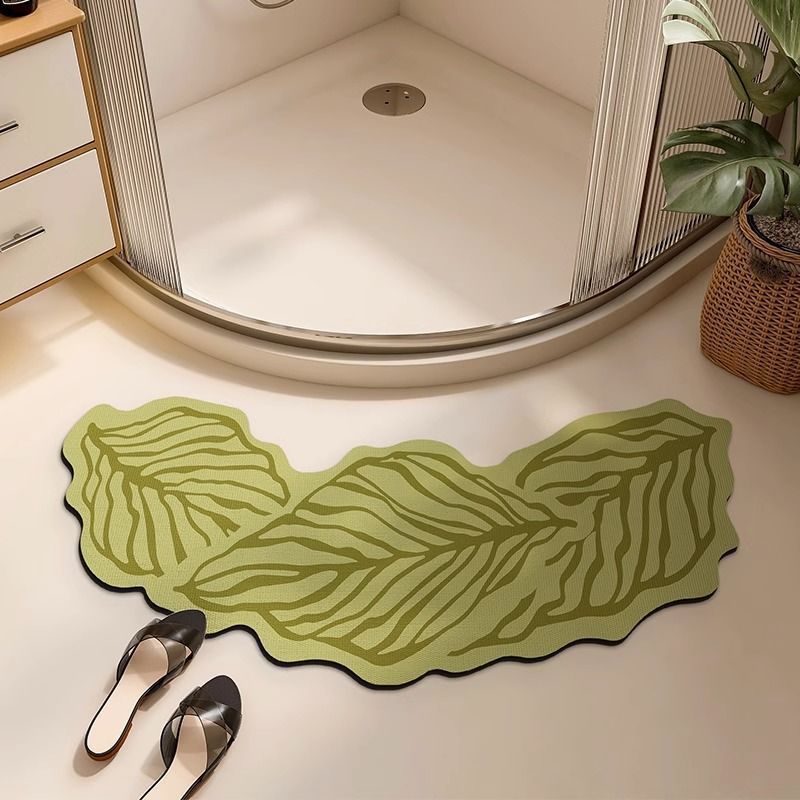 Leaf-Shaped Decorative Bath Mat