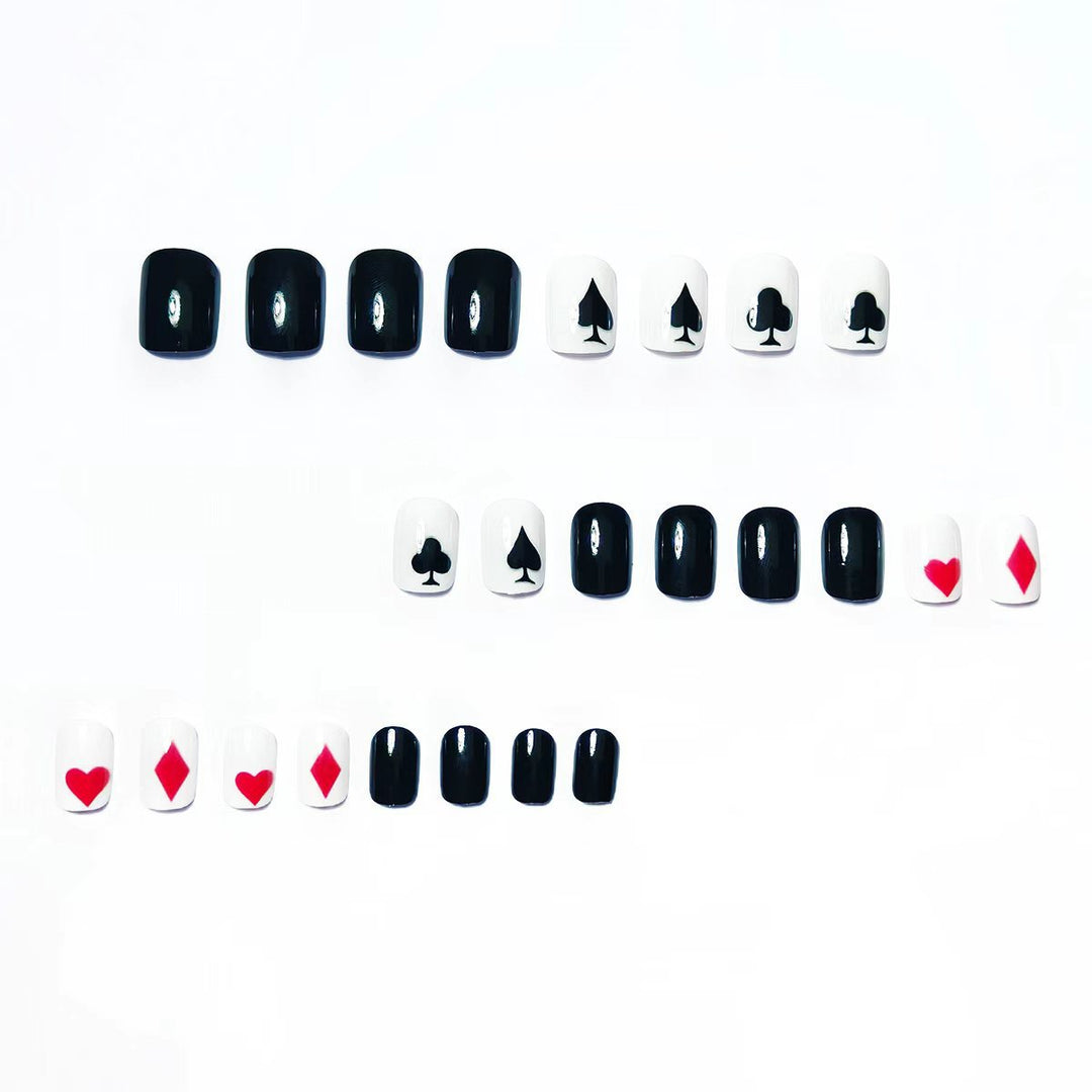 Playing Card-Themed Nail Art Bowlift