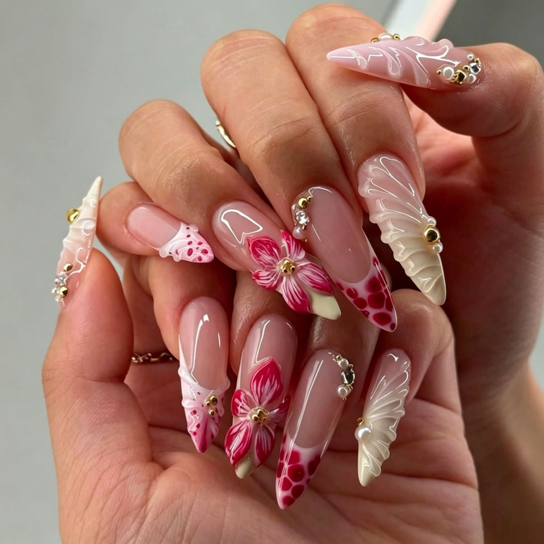Elegant Press-On Nail Tips with Decorative Bow Bowlift