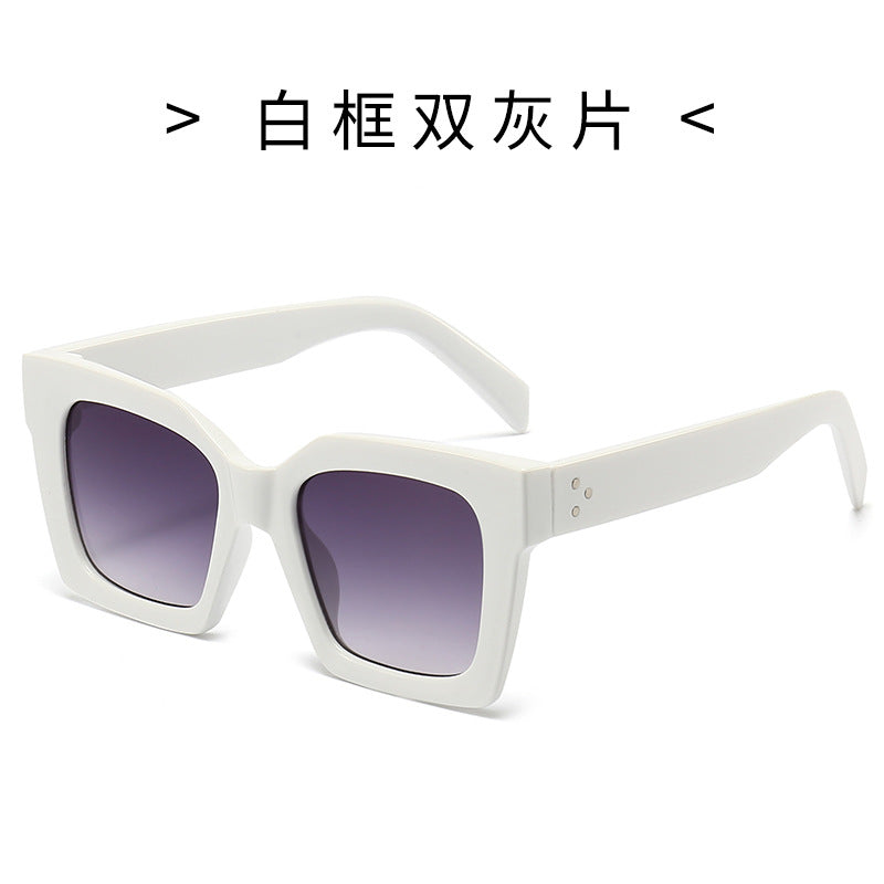 Women's Fashion Sunglasses in Striking Turtle Design Bowlift