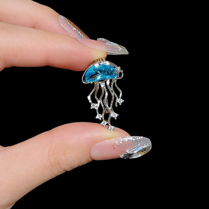 Elegant jellyfish brooch with sparkling crystals Bowlift