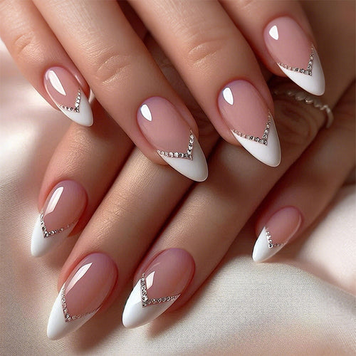 Elegant Pointed Press-On Nails with Rhinestone Accents Bowlift