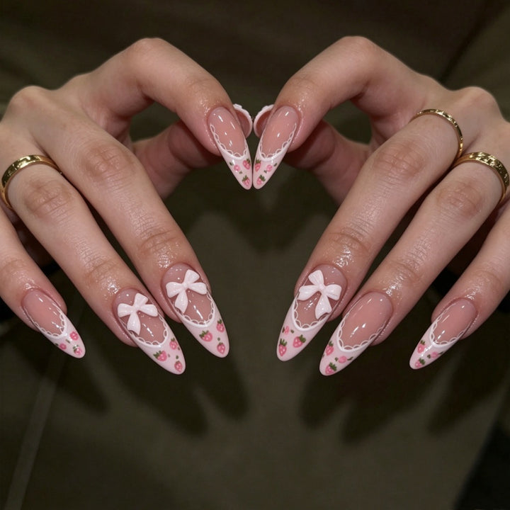 Artificial nails with romantic floral and ribbon motifs Bowlift