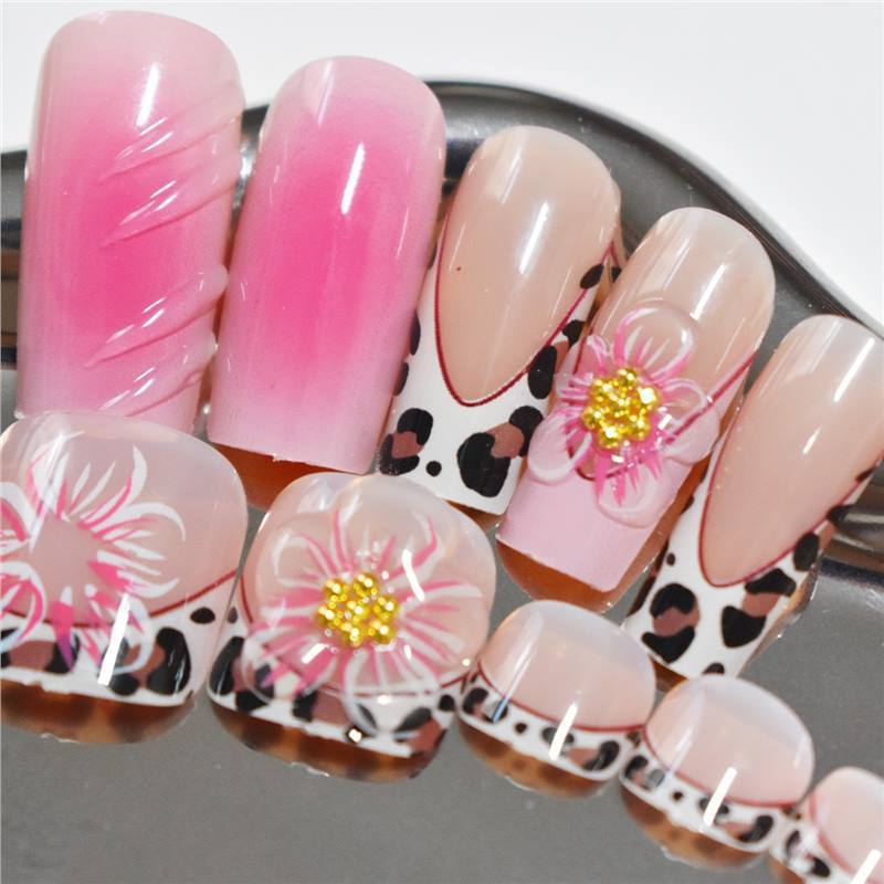 Artistic Floral Press-On Nail Art Bowlift