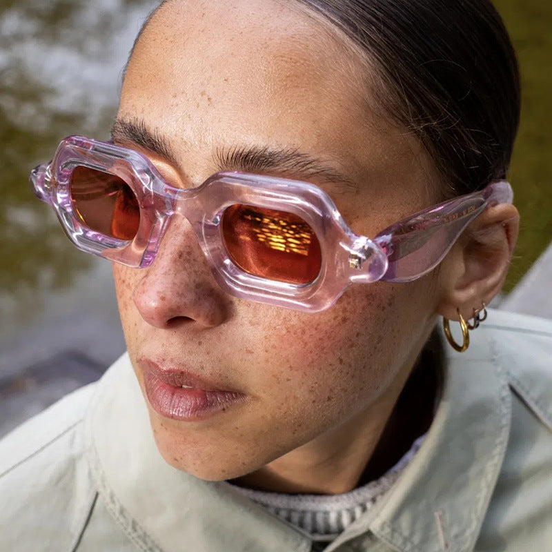Women's Shaped Sunglasses Bowlift