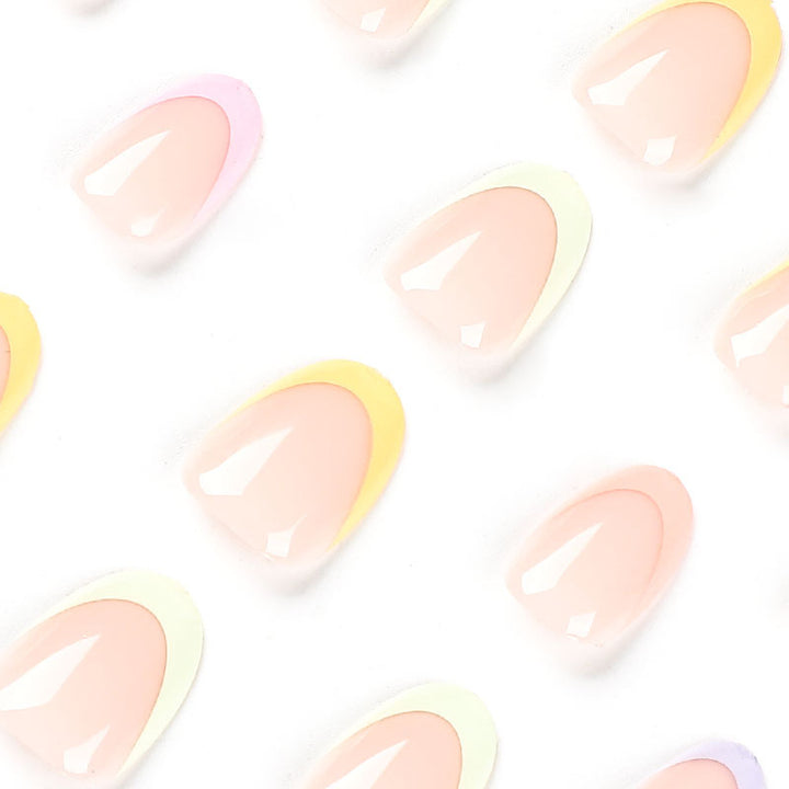 Artful nail extensions with elegant gradient and shine Bowlift