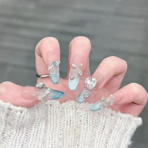 Glamorous Nail Tips Bowlift