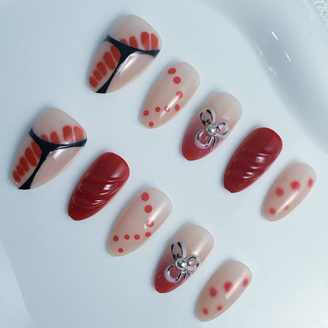 Creative Art Nails Set with Decorative Accents Bowlift