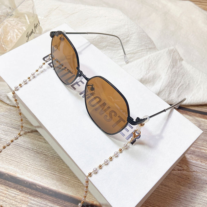 Pearl jewelry chain with golden link chain Bowlift