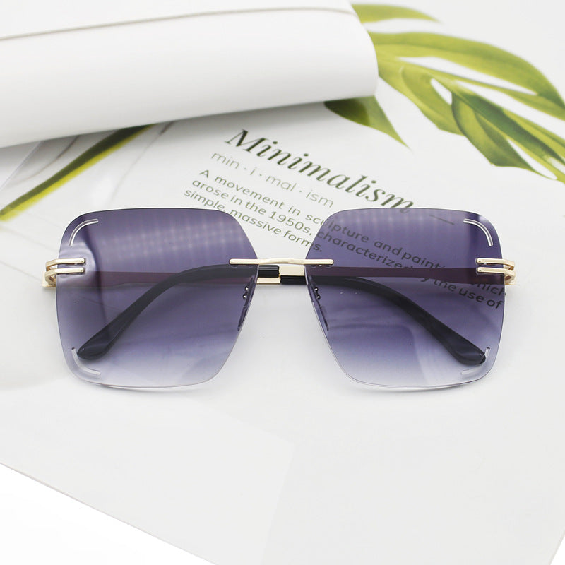 Women's square sunglasses with embellished metal detail Bowlift