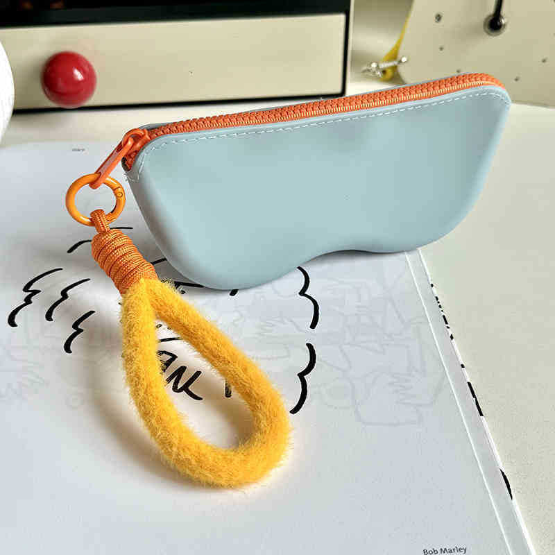Stylish Zippered Pencil Case Bowlift