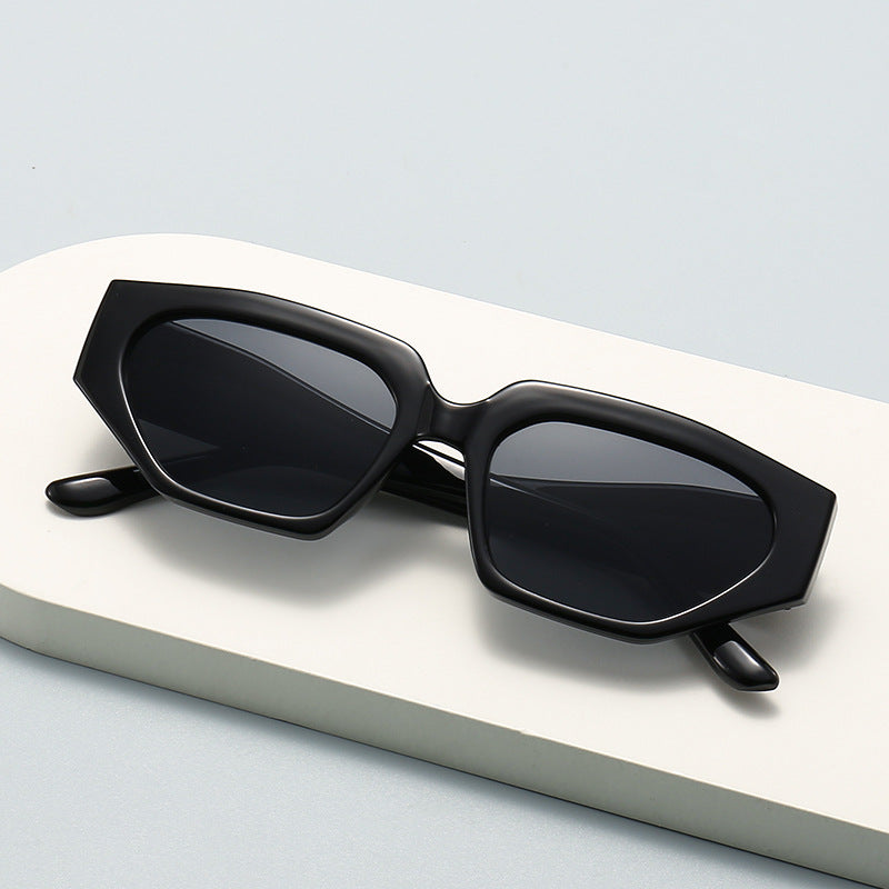 Ladies Fashion Sunglasses in Innovative Polygonal Design Bowlift