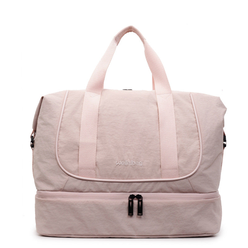 Sporty Travel Bag With Innovative Storage Bowlift