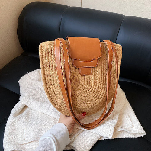 Elegant Handmade Shoulder Bag with High-Quality Leather Flap Bowlift