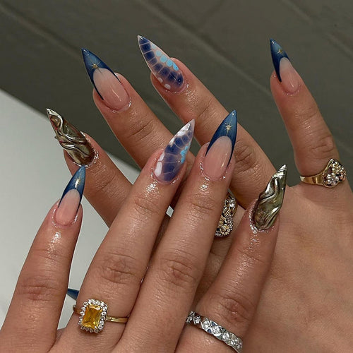 Artful stiletto nails with glitter and extraordinary design Bowlift