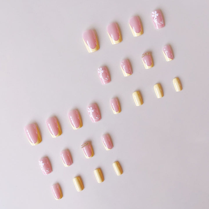 Artificial Nail Set with Floral Pattern and Glitter Bowlift
