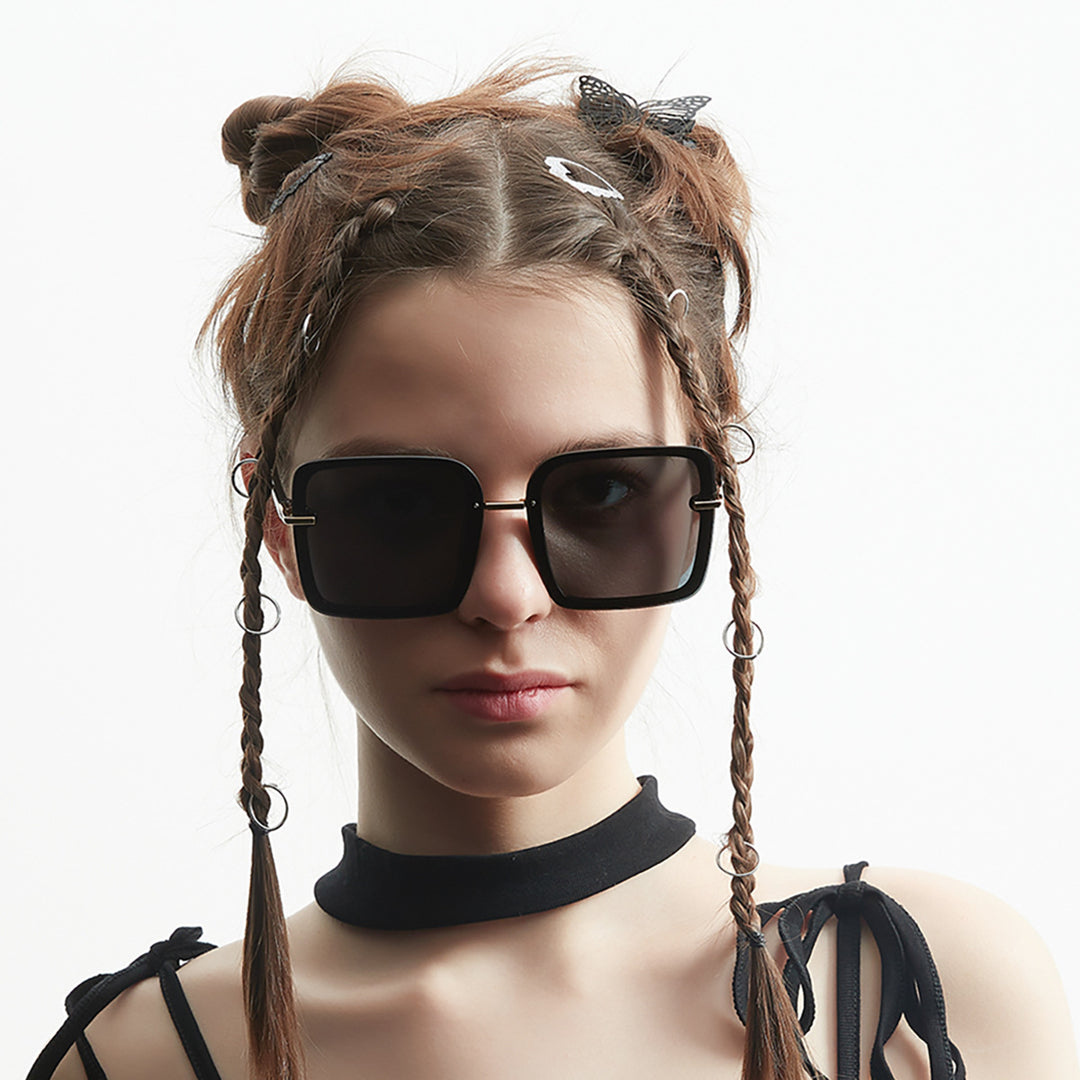 Women square sunglasses with elegant frame and UV protection Bowlift
