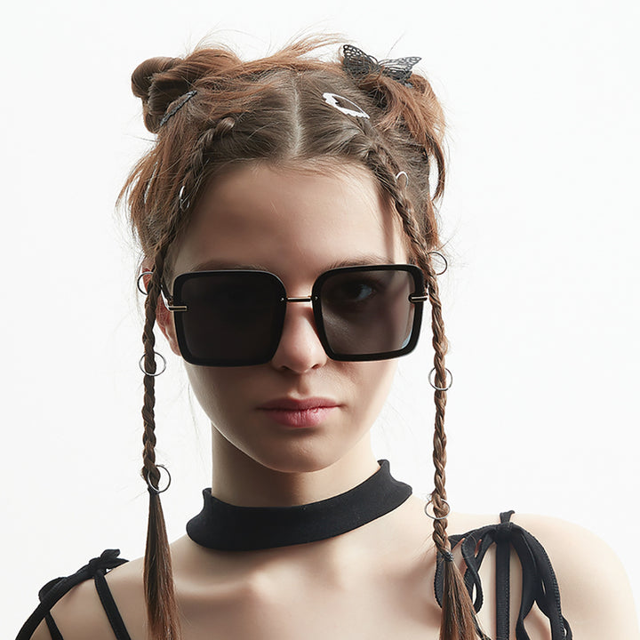 Women square sunglasses with elegant frame and UV protection Bowlift