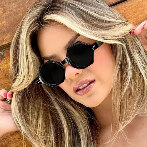 Women’s Geometric Sunglasses in Eye-Catching Design Bowlift