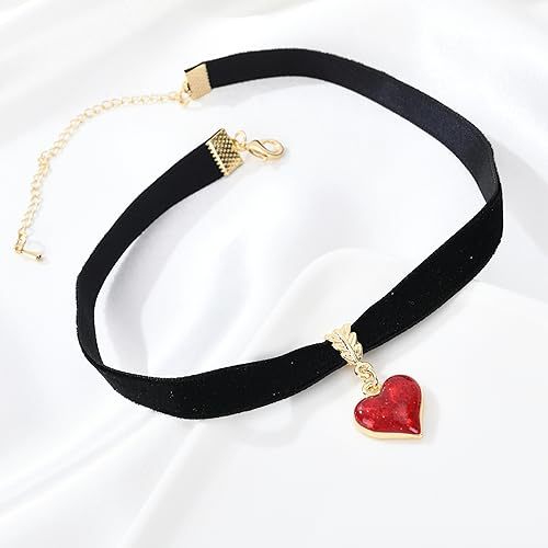 Velvet Heart Charm Choker Bowlift