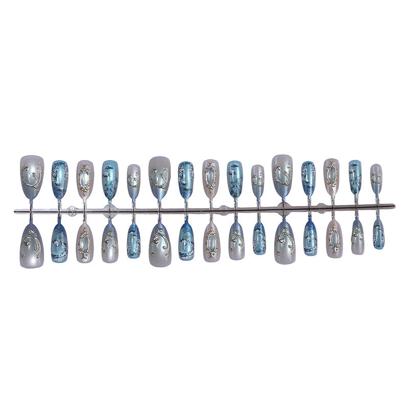 Glamorous Decorative Press-On Nail Set Bowlift
