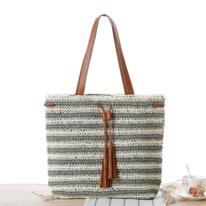 Stylish Bast Beach Bag with Leather Accents Bowlift