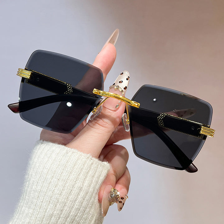 Women's stylish oversized square sunglasses Bowlift