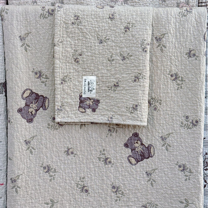Ladies cuddly blanket with cute horse motif Bowlift