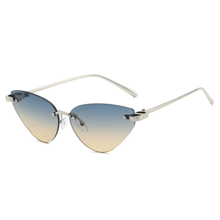 Fashion-Forward Cat-Eye Sunglasses Bowlift