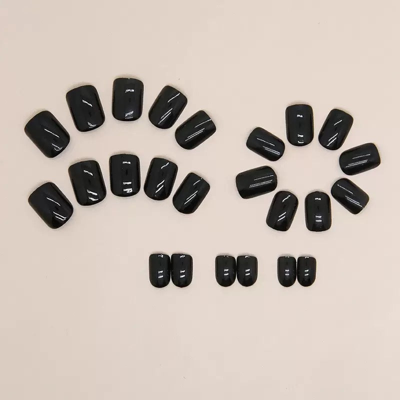 Artificial Nail Set with Glossy Surface Bowlift