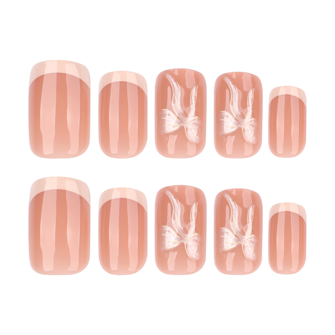 Artificial nail art with delicate floral design Bowlift