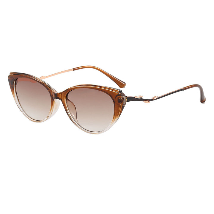 Fashionable Cat-Eye Glasses with Filigree Design Bowlift