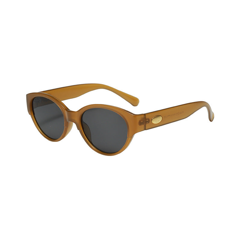 Women's fashionable retro sunglasses in contemporary style Bowlift