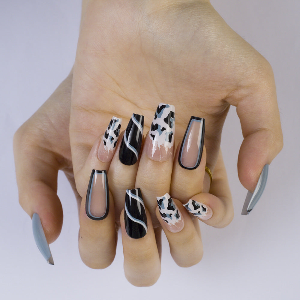 Artificial nails with modern black and white pattern Bowlift
