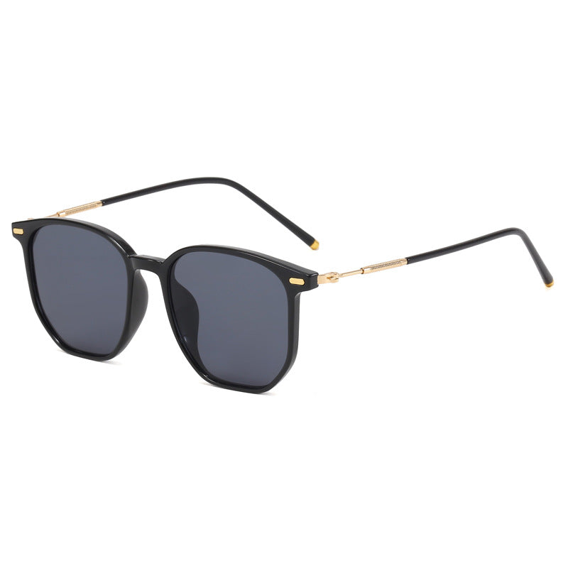 Ladies Fashion Glasses in Timeless Square Design Bowlift