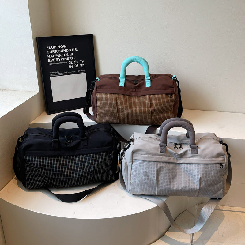 Versatile Multi-Pocket Duffel Bag