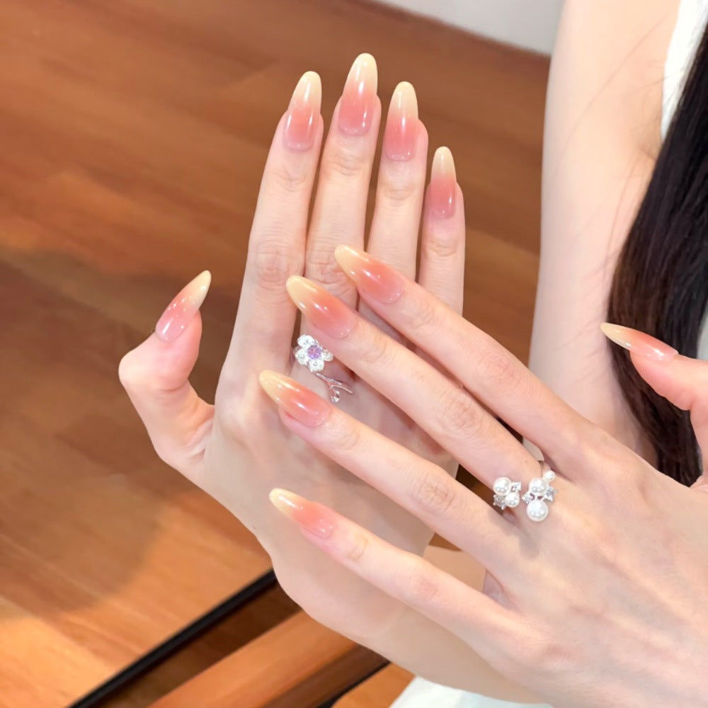Artificial Nails in Elegant Ombre Look Bowlift
