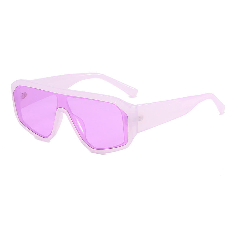 Women Fashionable Oversized Sunglasses in Futuristic Design Bowlift