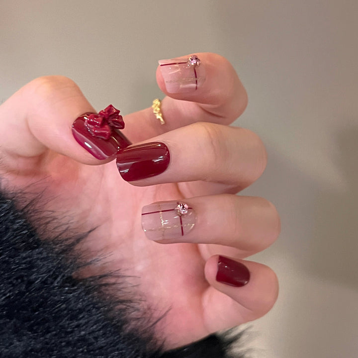 Decorative Press-On Nail Art Extensions with Bow Accents Bowlift