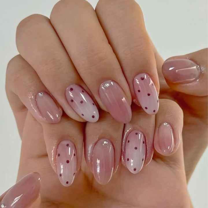 Artificial nails with floral 3D applications Bowlift