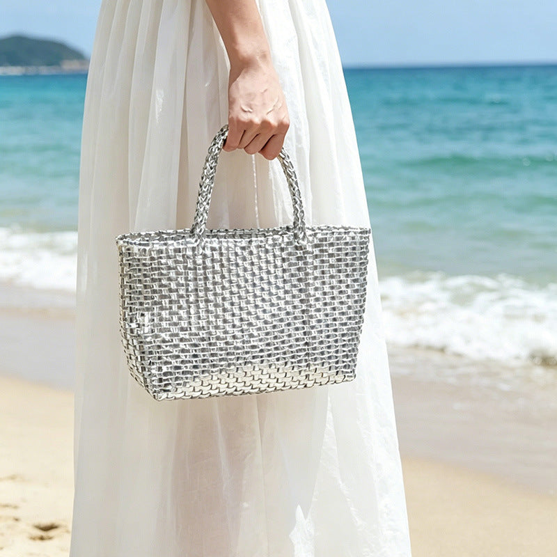 Handmade basket bag with innovative weaving technique Bowlift
