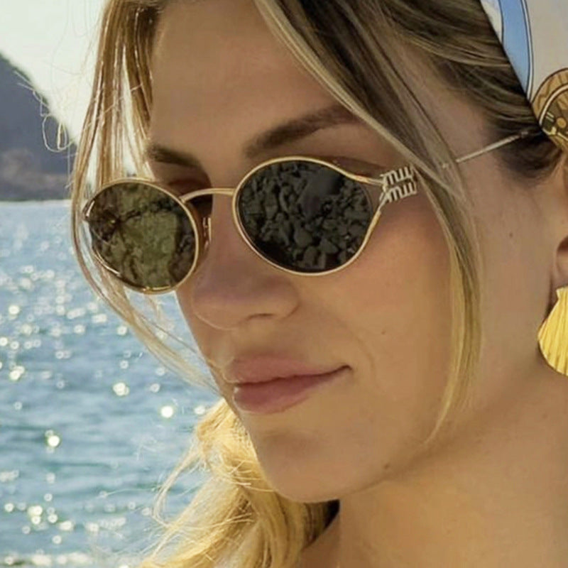 Women's Oval Sunglasses with Elegant Metal Frame and Fashionable Design Bowlift