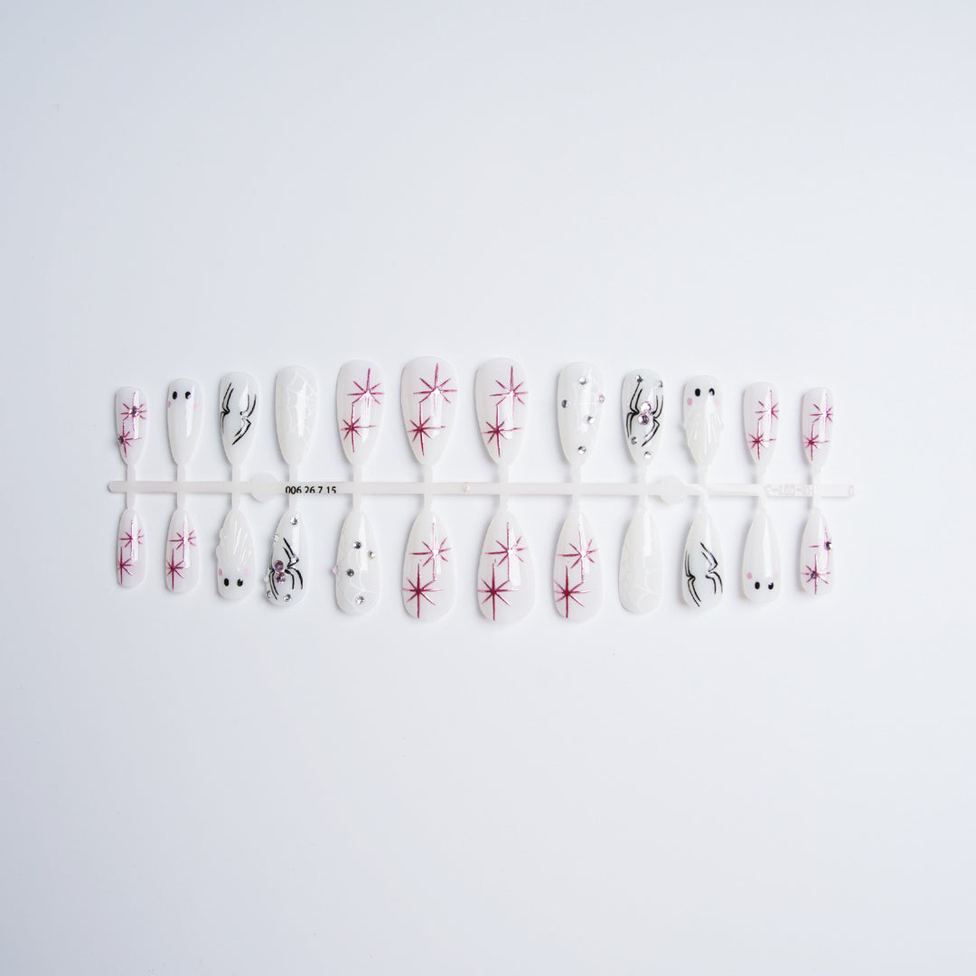 Artistic nail set with stainless steel applications Bowlift