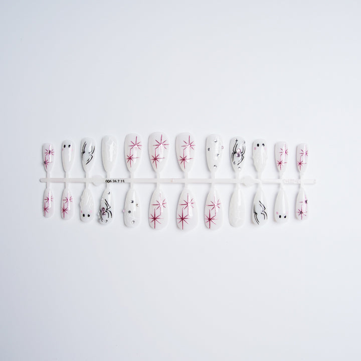 Artistic nail set with stainless steel applications Bowlift