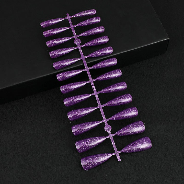 Glittering artificial nails in elegant design Bowlift