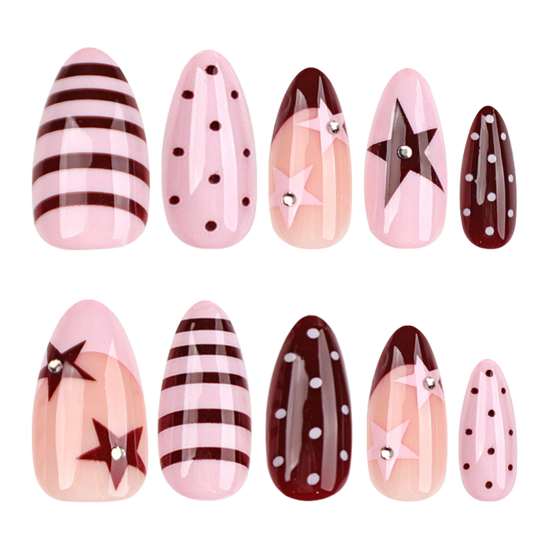 Artful nail art with glittering star motifs Bowlift