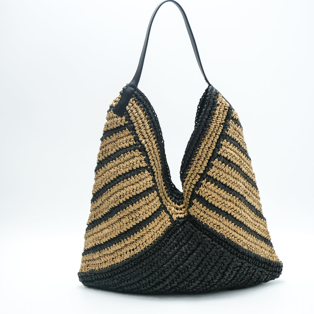 Shopping bag made of woven natural material with modern accents Bowlift