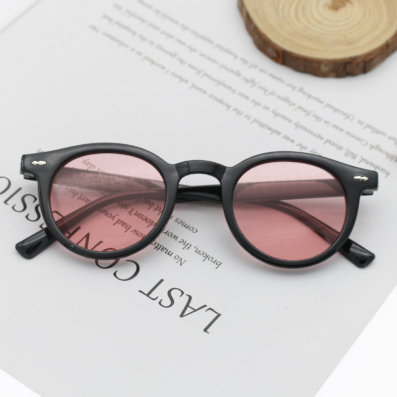 Ladies' Round Sunglasses with Elegant Design Bowlift