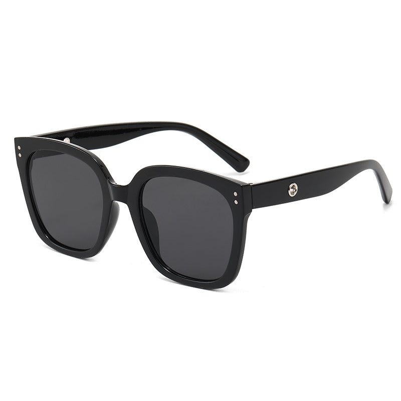 Ladies square sunglasses with elegant frame and UV protection Bowlift