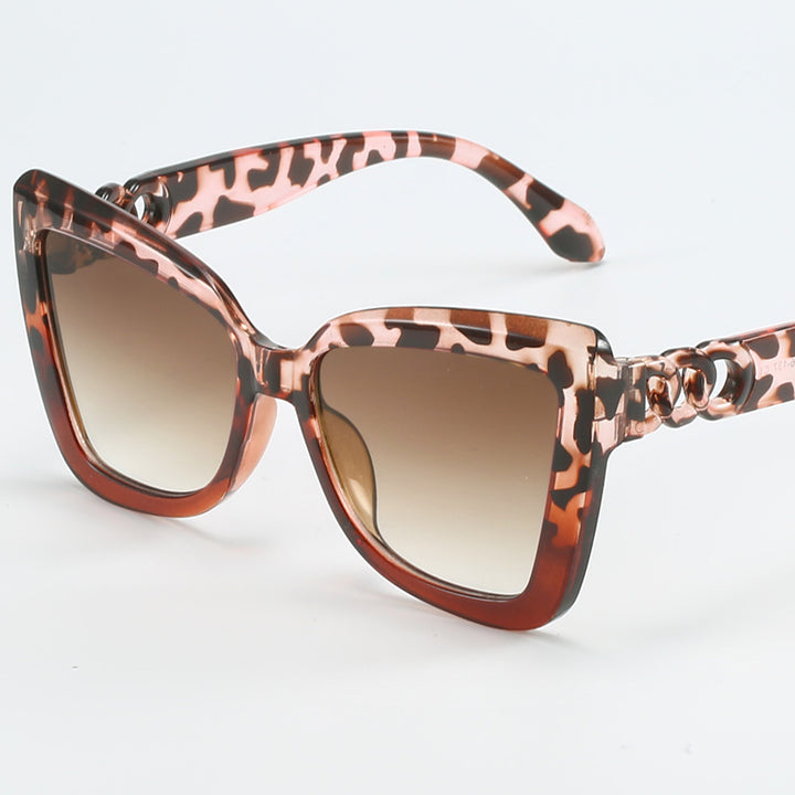 Ladies modern cat-eye sunglasses with clear frame and UV protection Bowlift